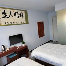多伦湖滦源阁农家院