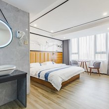 希冀精品酒店(紫荆山东大街地铁站店)