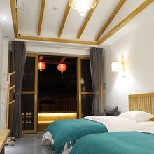 一木一宿客栈(建水古城朱家花园店)