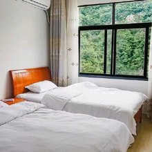 神农架瑞怡居