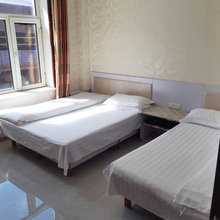 根河聚源假日宾馆