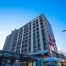 如家酒店(上海奉贤金汇商业广场店)