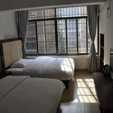 长沙康馨宾馆(湘雅医院地铁站店)