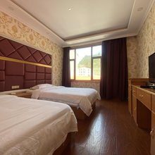 碌曲万邦达仓酒店