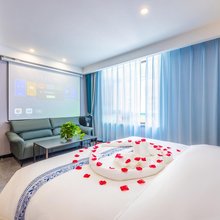 星际云智能酒店(东方红广场地铁站店)