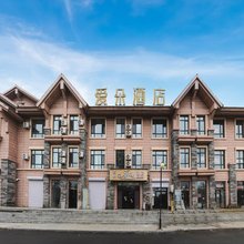 吉兴爱朵酒店(长白山高铁站二道白河客运站店)