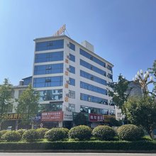 鲁甸隆世民宿