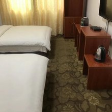 龙之湾宾馆(鸿源购物广场店)