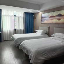 新万山酒店