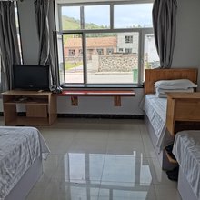 扎兰屯蓝弯山庄