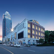 至兰居酒店(宁波南部商务区环球乐园店)