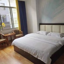 丘北寓见主题酒店