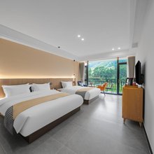 安吉·依朵|眺山望云景观民宿