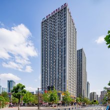 亚米家酒店(内江万达广场店)