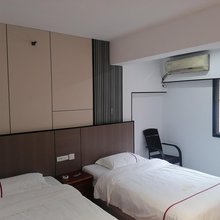 广安福临宾馆(摩尔春天百货店)
