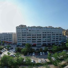 青岛蓝公馆酒店(城阳区农业大学地铁站店)