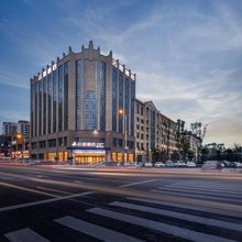 云湾酒店(成都彭州南部新城店)