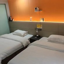 星期八酒店