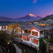 慕涯·清风雅韵丨伴溪而栖休闲度假庭院(丽江古城店)