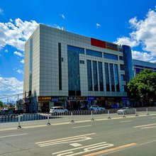 禹霏酒店(北京良乡南关地铁站店)