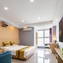 云澜影音民宿(保定东站河大新区店)