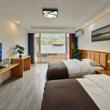 泸沽湖臻享云旅民宿