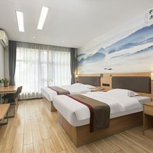 尚枫酒店(临汾襄汾县火车站龙山路店)