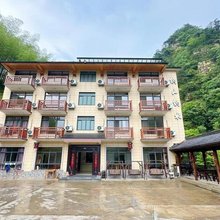 临安纳山纳水农家乐
