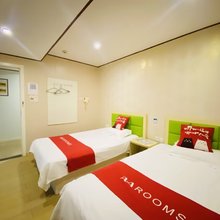 比硕假日酒店(河海大学佛城西路地铁站店)