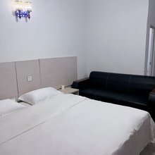 华都宾馆(郑州经开中心广场店)
