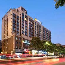 青柠酒店(西安丈八北路地铁站外事学院店)