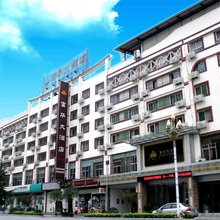 平武富华大酒店