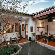 胜杯民宿(潮州古城牌坊街店)
