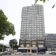 蔚源酒店(武汉大学小洪山地铁站店)