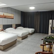 龙南好易家主题酒店