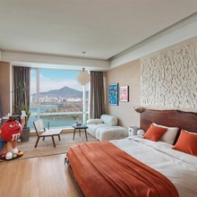 洄游民宿(南京玄武湖景区新模范马路地铁站店)