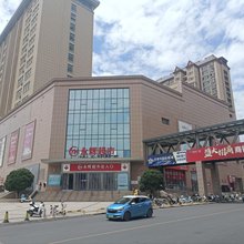 红黄蓝花溪民宿