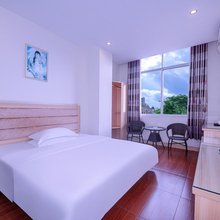 东兴汇昌时尚酒店(国门景区口岸店)