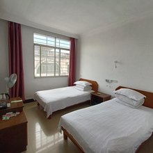 兴安凤源春宾馆