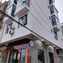 万尾金滩小白屋民宿