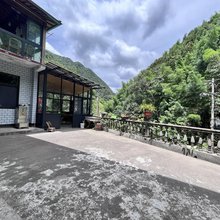 安吉水蓝农家(龙王山漂流浙北大峡谷店)