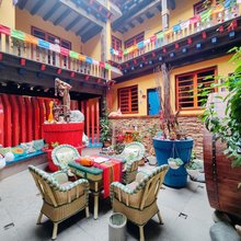 香格里拉9米雪山藏家别院民宿(独克宗古城北门店)