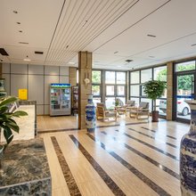 速泊精选酒店(山东省立三院店)