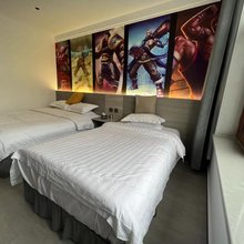 多伦熊猫很困轻奢酒店