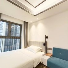 星航公寓(深圳万科星城店)