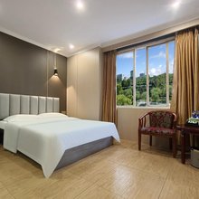 紫藤酒店(四川轻化工大学店)