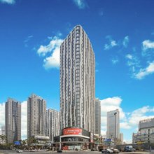 倾寓·瑰雲设计师公寓(西博城天府商务区地铁站店)