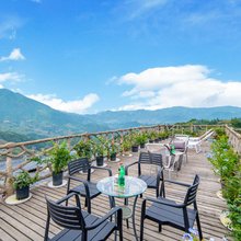 龙脊梯田稻艺居民宿(西山韶乐观景台店)