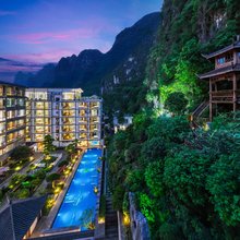 闲窗山水园林度假酒店(阳朔西街漓江店)
