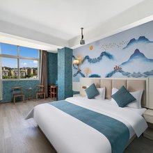 艾维克时尚影院酒店(西昌旅游集散服务中心月亮湖公园店)